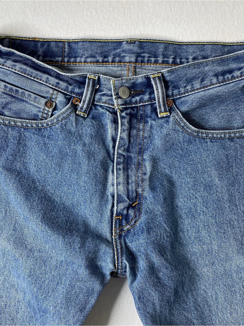 Levi's 505 Jeans Men's 32x30 Medium Wash High Rise Straight Leg Denim Western - Picture 6 of 8